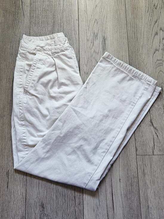 Wilfred Pants - Aritzia Wilfred Free Womens Size 6 Off White Pleated Cotton Chino Pants Bone 6
